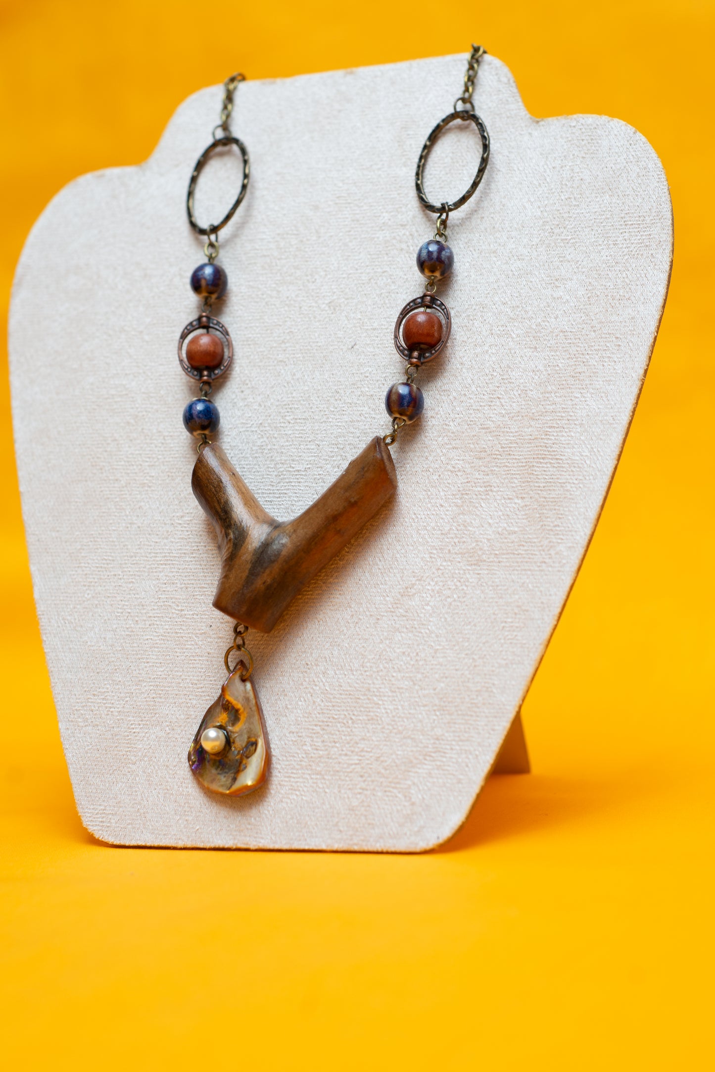 Shoreline & Pearl Necklace